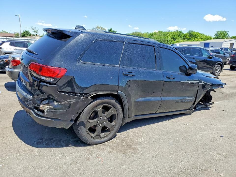 2020 JEEP GRAND CHEROKEE LAREDO 3
