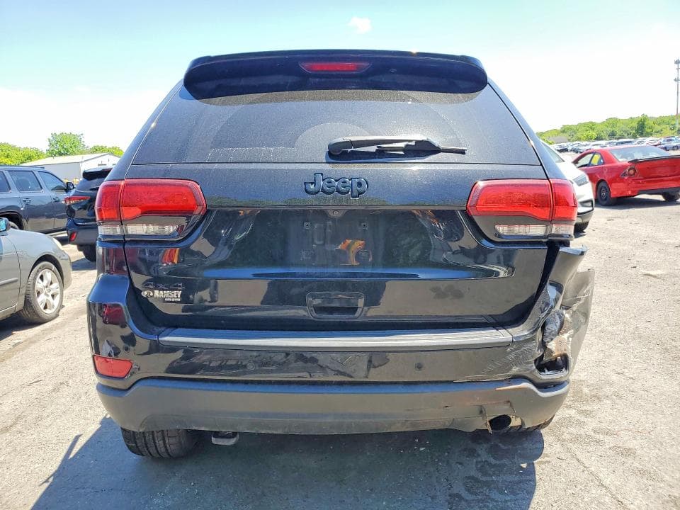 2020 JEEP GRAND CHEROKEE LAREDO 6