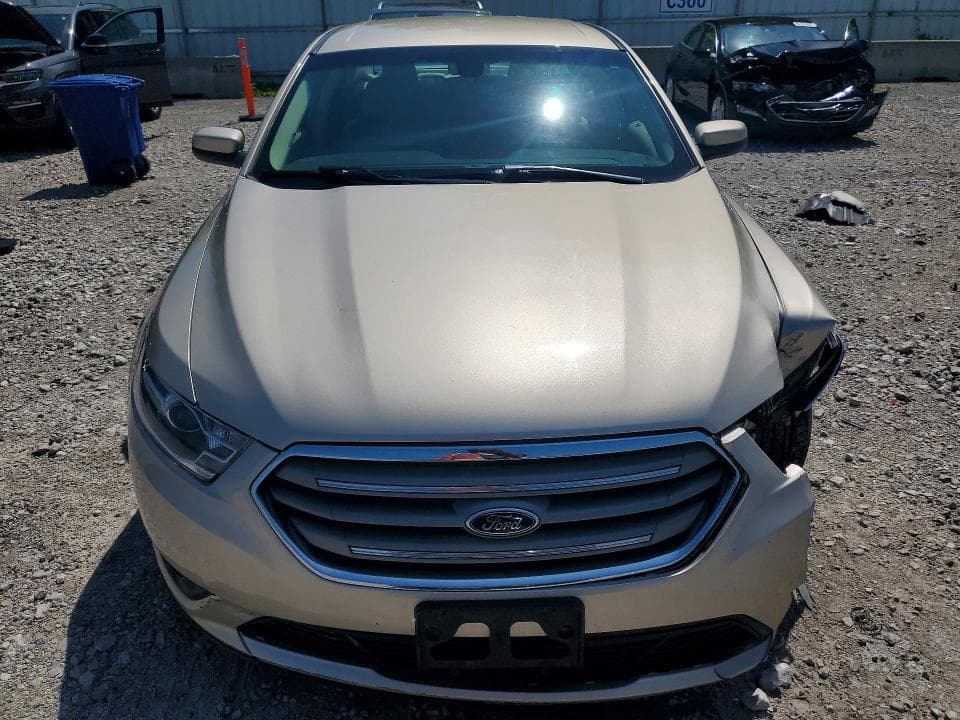 2017 FORD TAURUS SEL 5