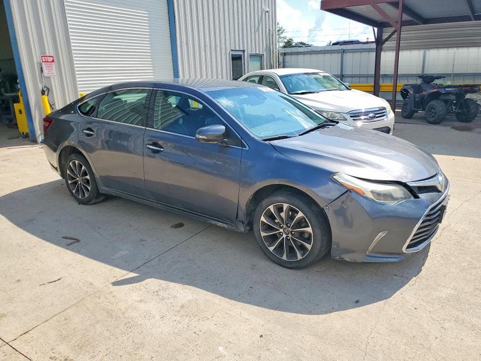 2018 TOYOTA AVALON XLE XLE 4