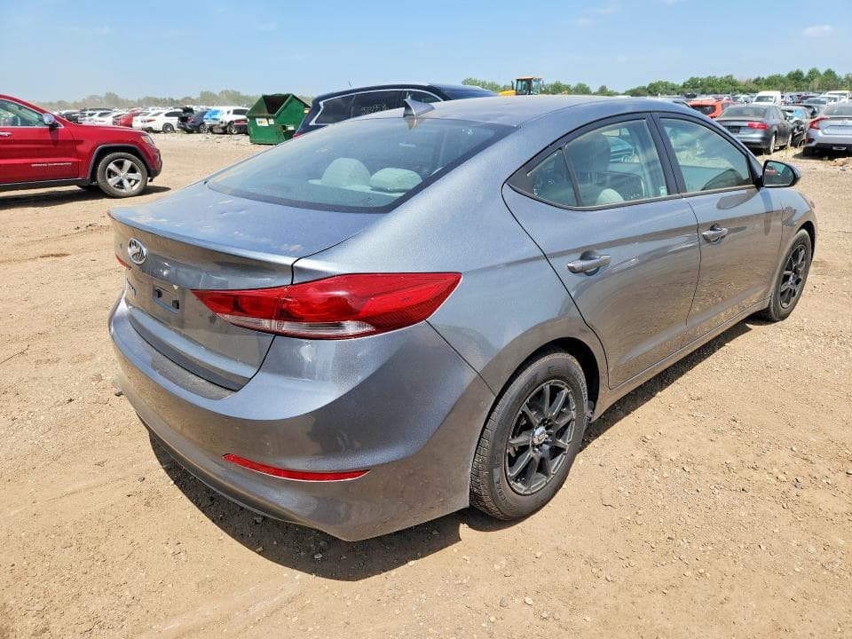 2017 HYUNDAI ELANTRA SE 3