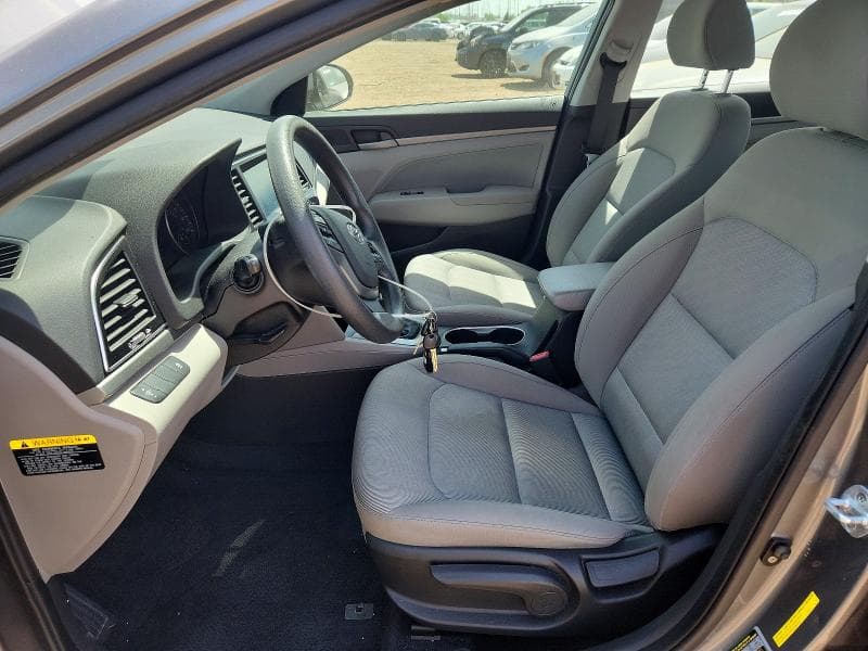 2017 HYUNDAI ELANTRA SE 7