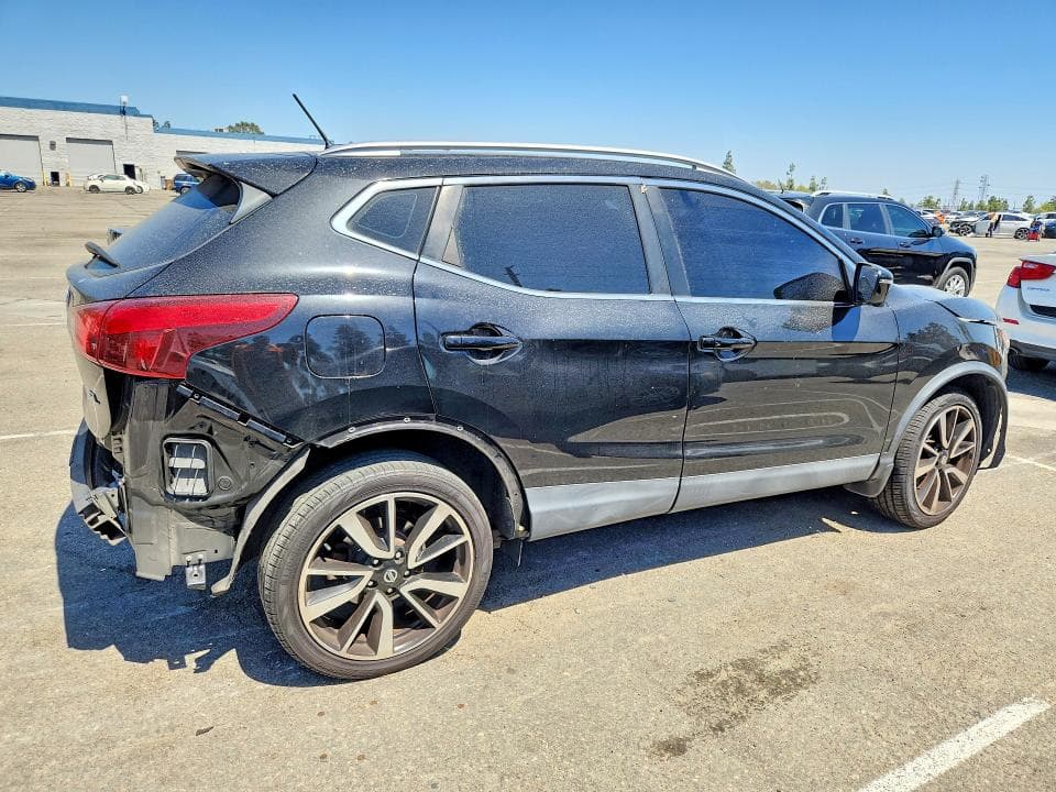 2018 NISSAN ROGUE SPORT SL SL 3