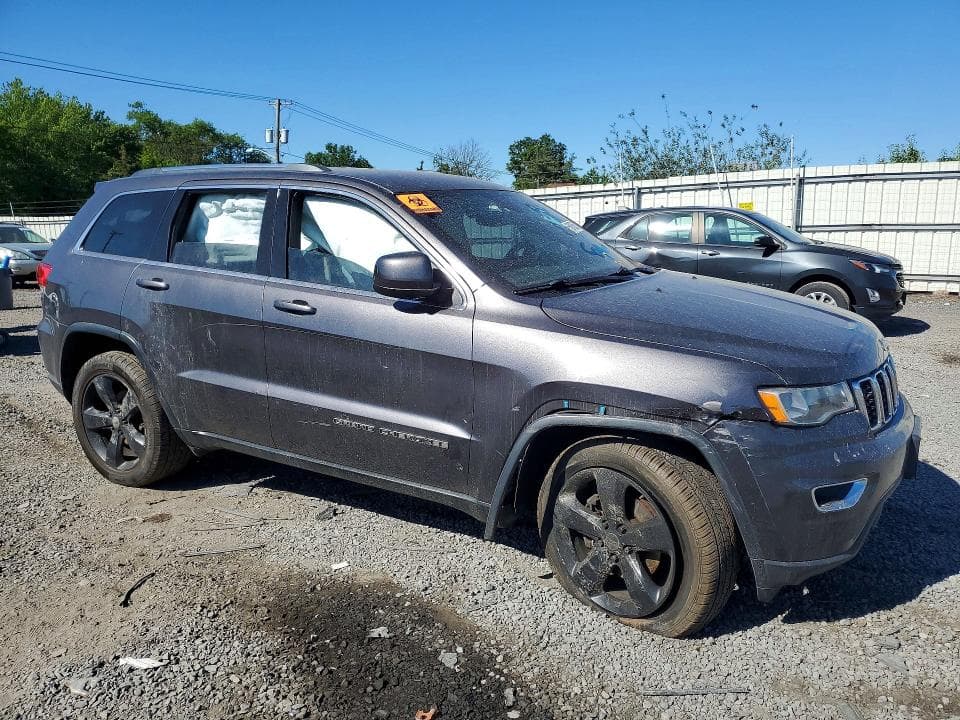 2017 JEEP GRAND CHEROKEE LAREDO 4