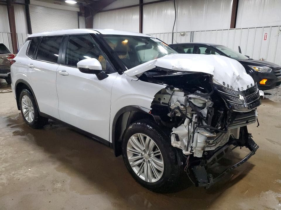 2024 MITSUBISHI OUTLANDER ES 4