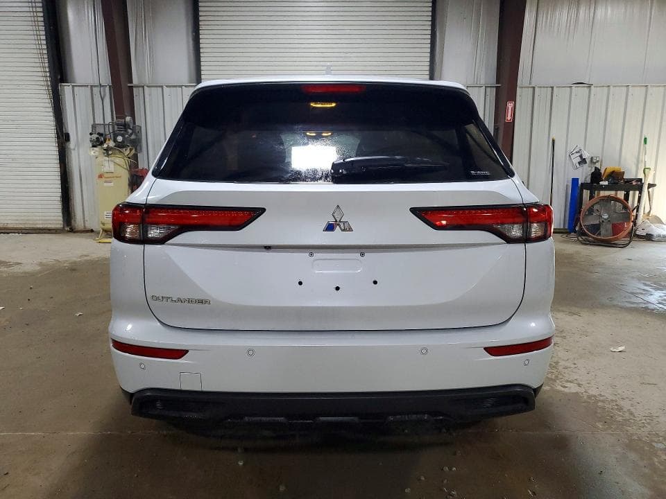 2024 MITSUBISHI OUTLANDER ES 6