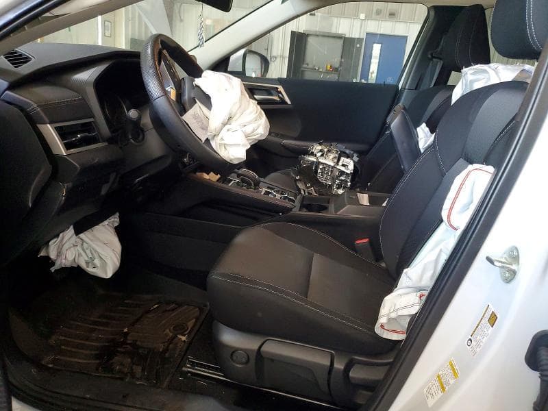 2024 MITSUBISHI OUTLANDER ES 7