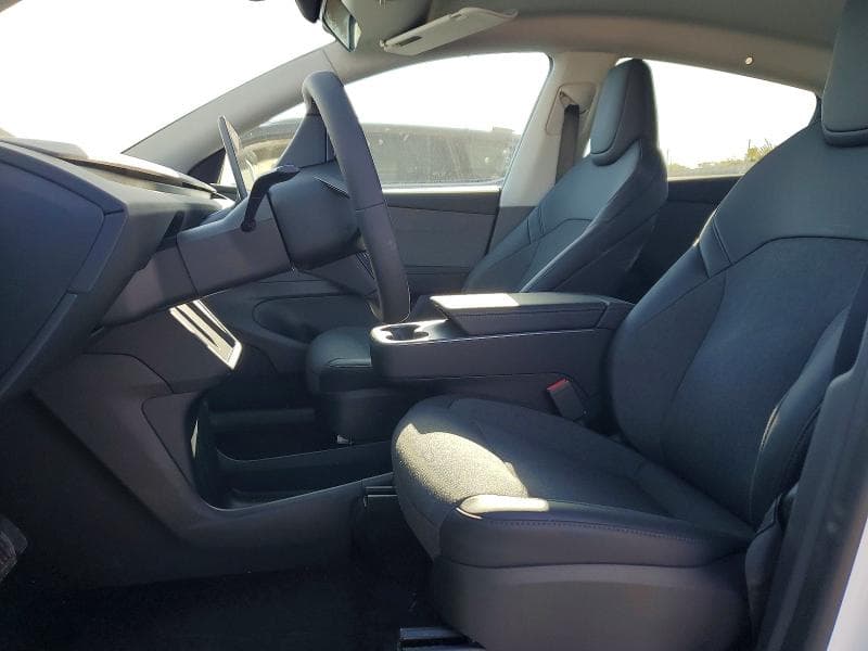 2026 TESLA MODEL Y 7