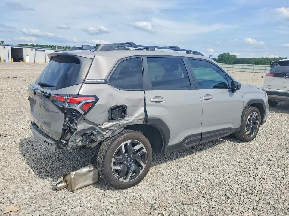 2025 SUBARU FORESTER LIMITED LIMITED 3