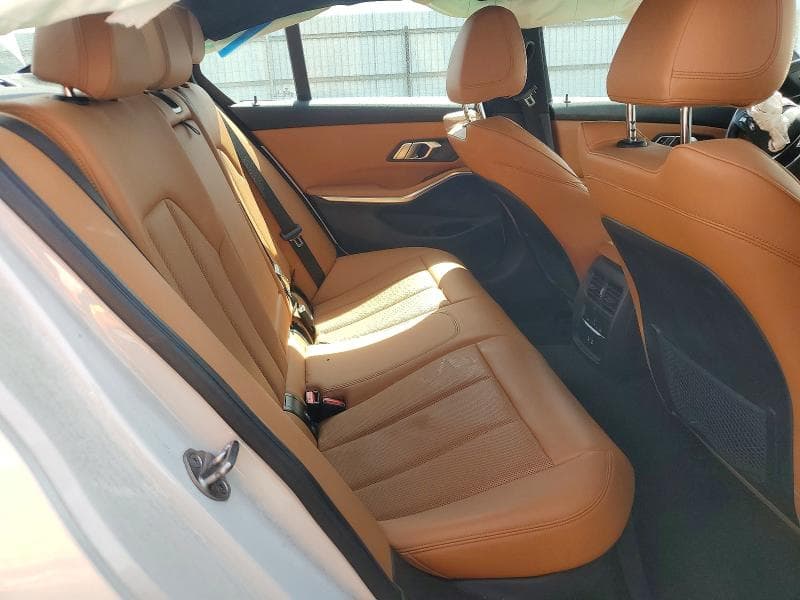 2022 BMW 330I 10