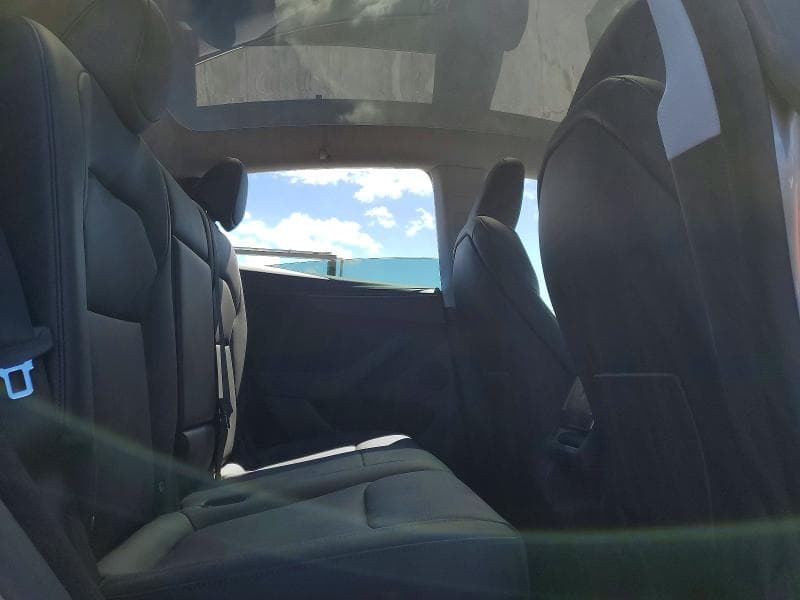 2026 TESLA MODEL Y 11