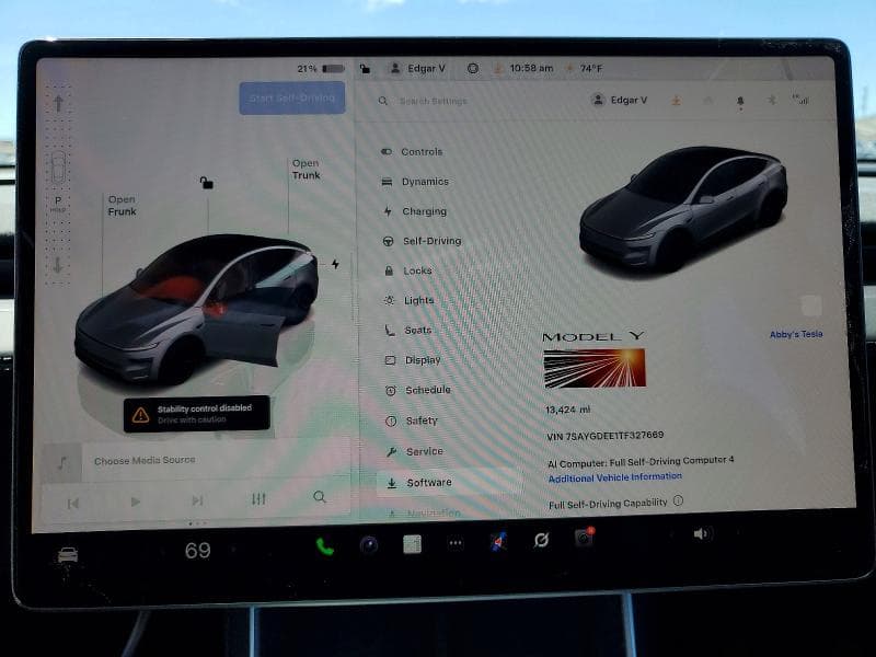 2026 TESLA MODEL Y 9