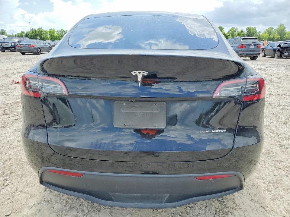 2023 TESLA MODEL Y 6