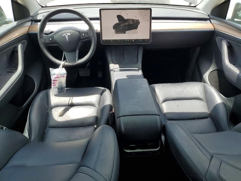 2023 TESLA MODEL Y 8