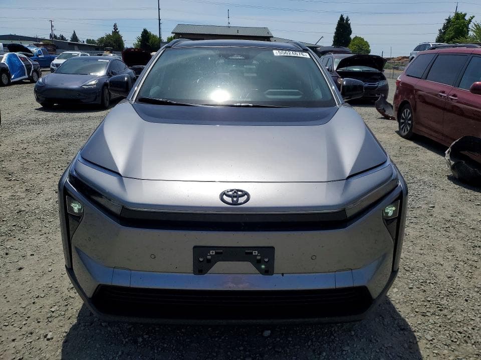 2026 TOYOTA BZ XLE PLUS 5