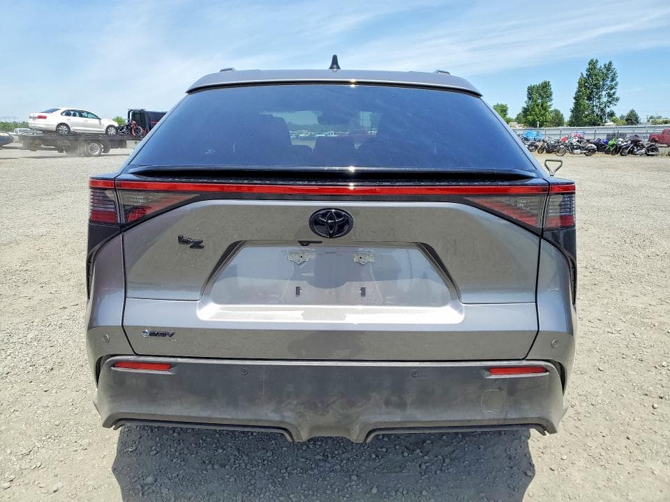 2026 TOYOTA BZ XLE PLUS 6