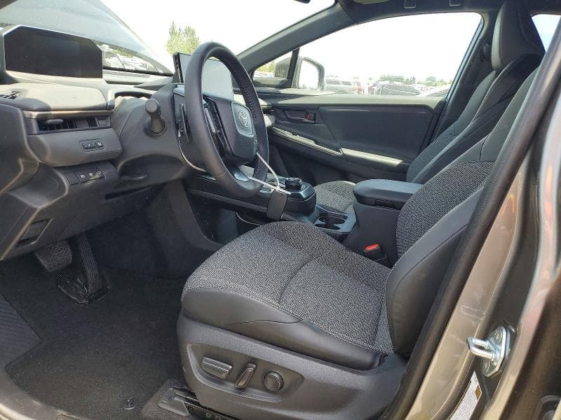 2026 TOYOTA BZ XLE PLUS 7