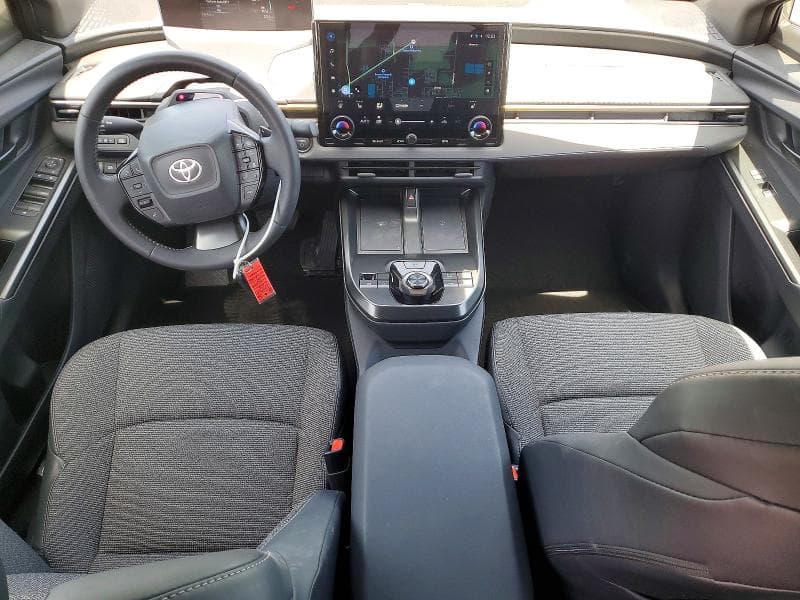 2026 TOYOTA BZ XLE PLUS 8