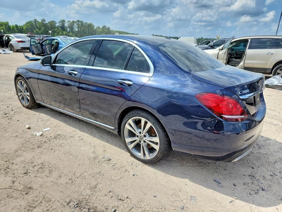 2019 MERCEDES-BENZ C 300 2