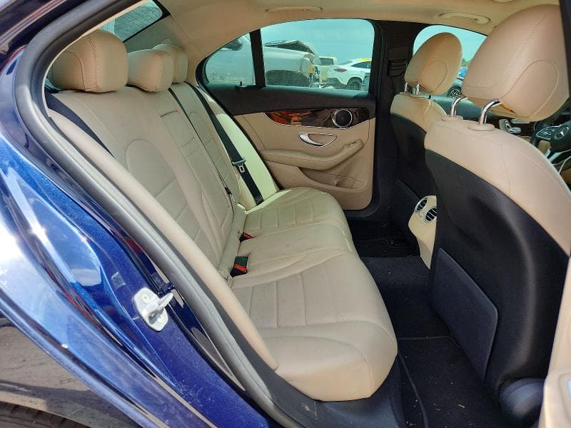2019 MERCEDES-BENZ C 300 10
