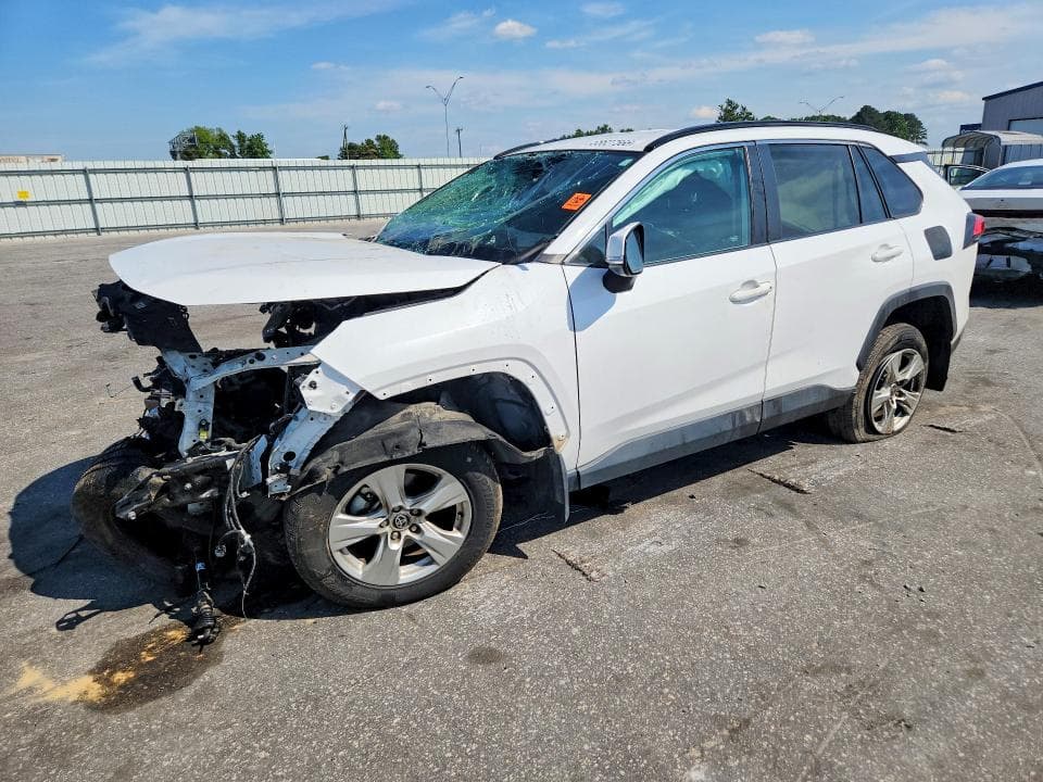 2021 TOYOTA RAV4 XLE - 1