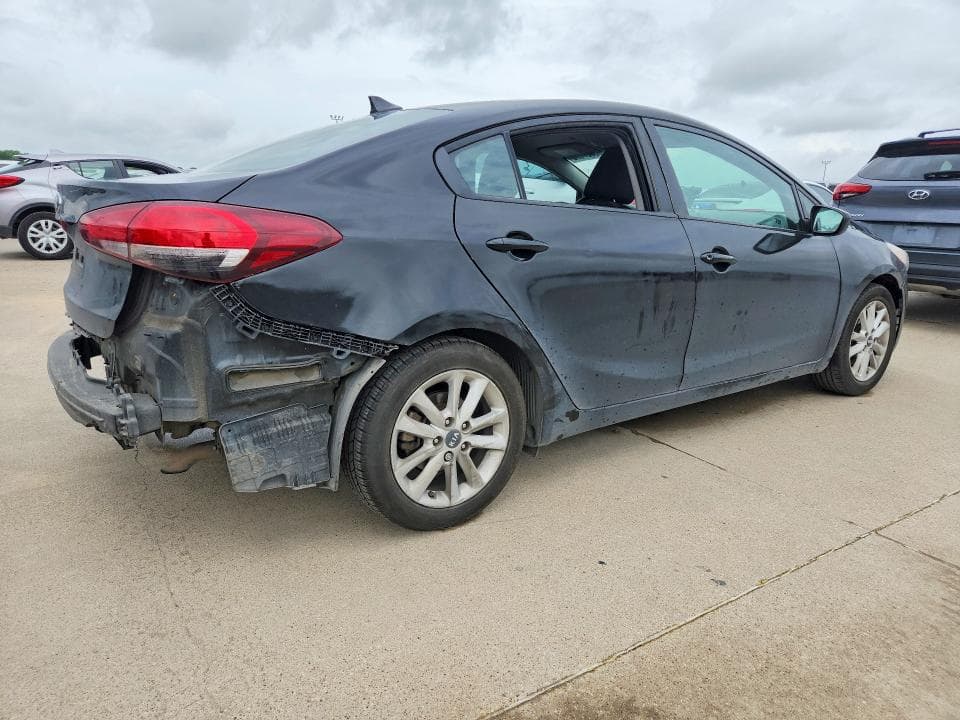 2017 KIA FORTE 3