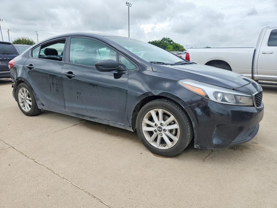2017 KIA FORTE 4