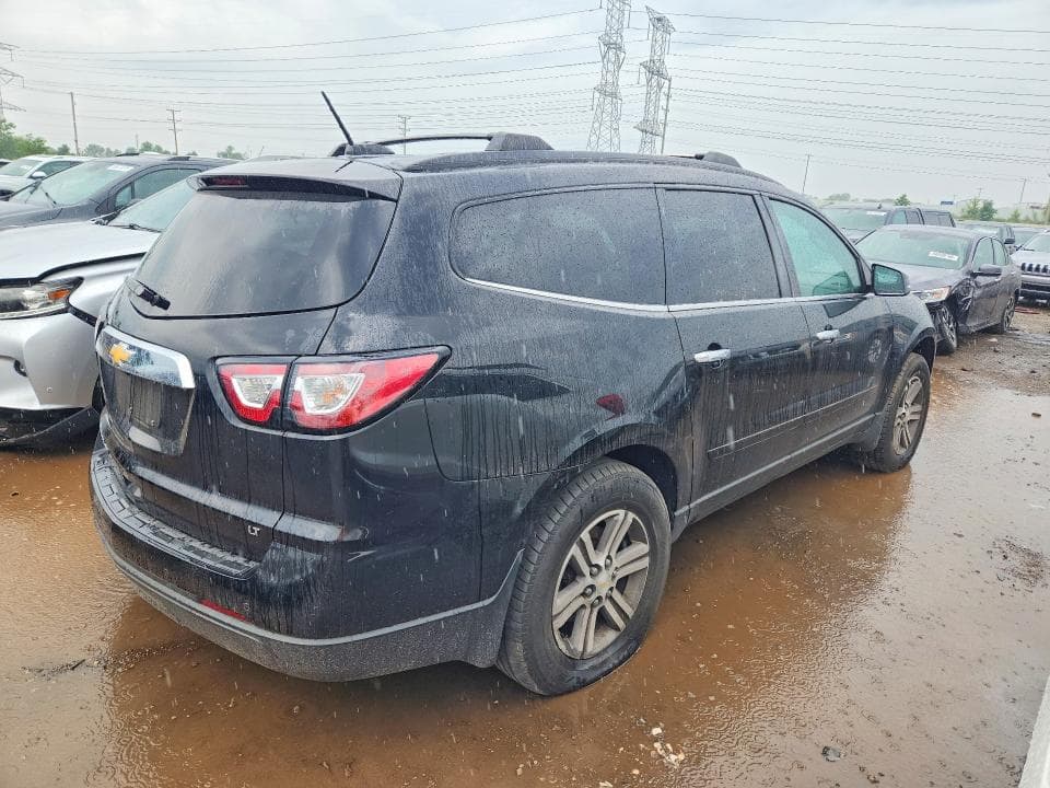 2017 CHEVROLET TRAVERSE LT 3