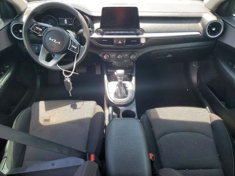 2024 KIA FORTE LXS 8