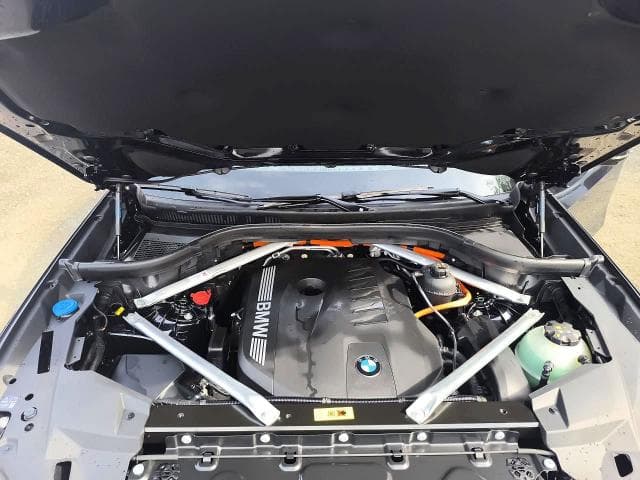 2026 BMW X5 XDRIVE50E 12