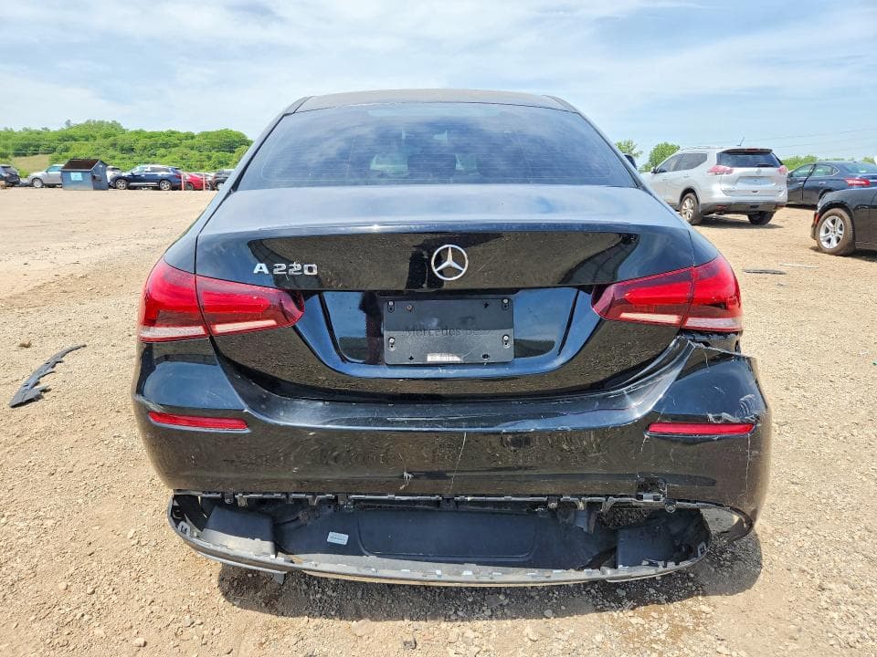 2020 MERCEDES-BENZ A 220 220 6