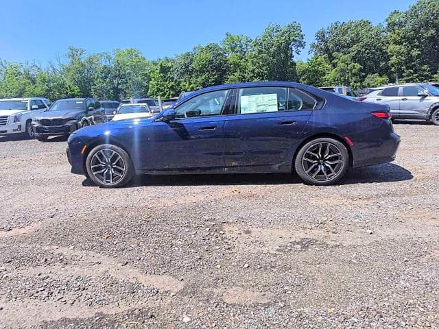 2026 BMW 740 XI 14