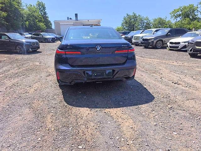 2026 BMW 740 XI 6