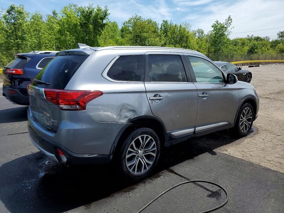 2018 MITSUBISHI OUTLANDER SE 3