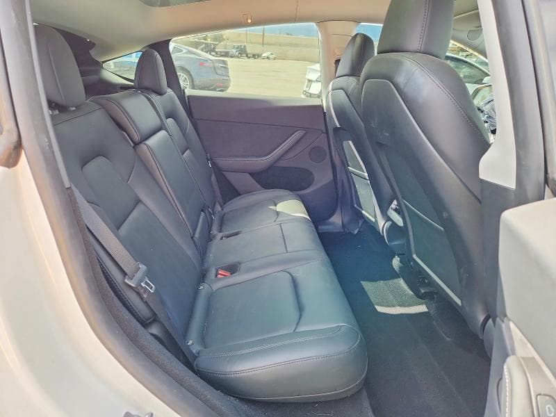 2024 TESLA MODEL Y 10