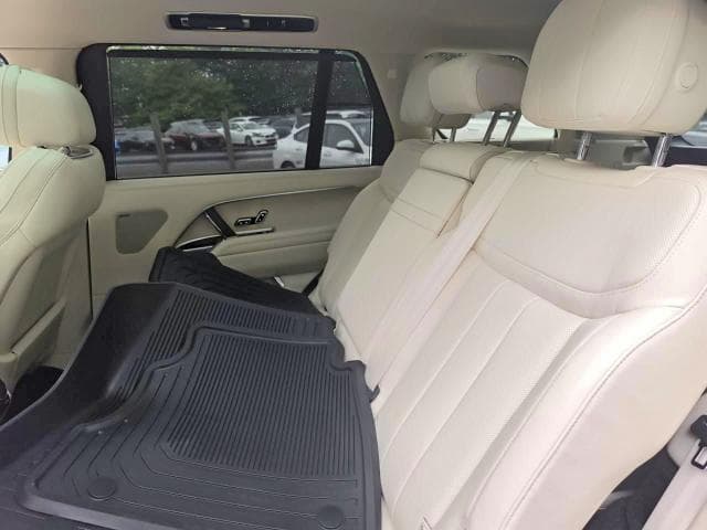 2023 LAND ROVER RANGE ROVER SE 12