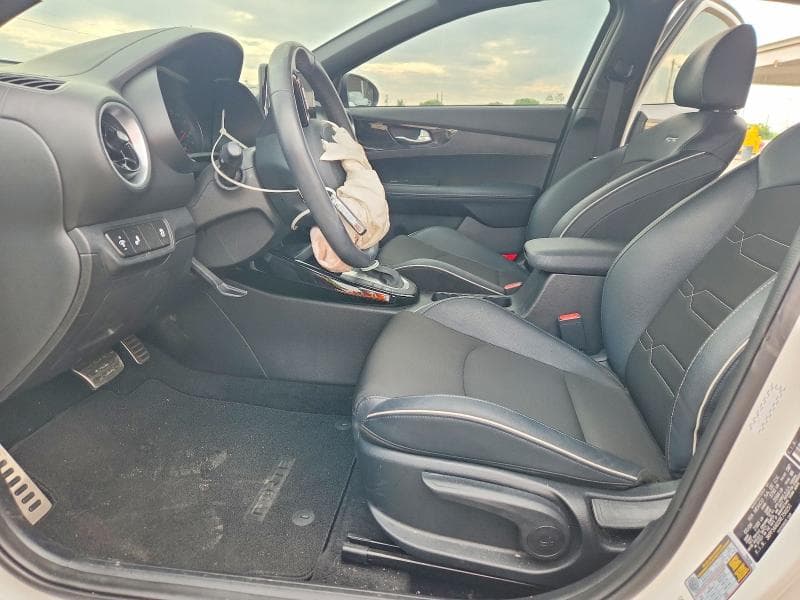 2024 KIA FORTE GT LINE 7