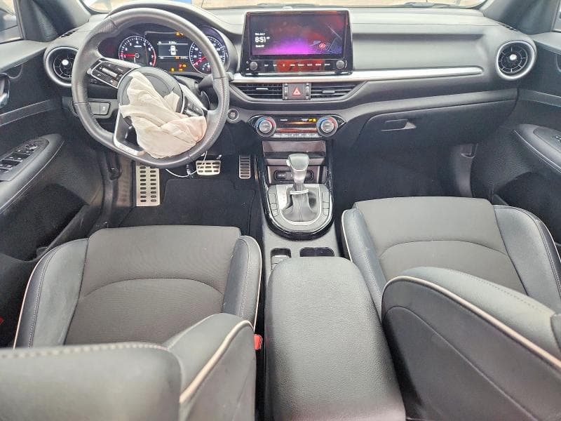 2024 KIA FORTE GT LINE 8