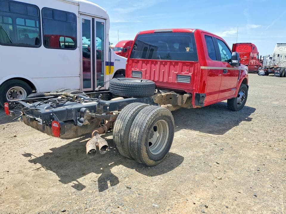 2017 FORD F350 CHSCB 4