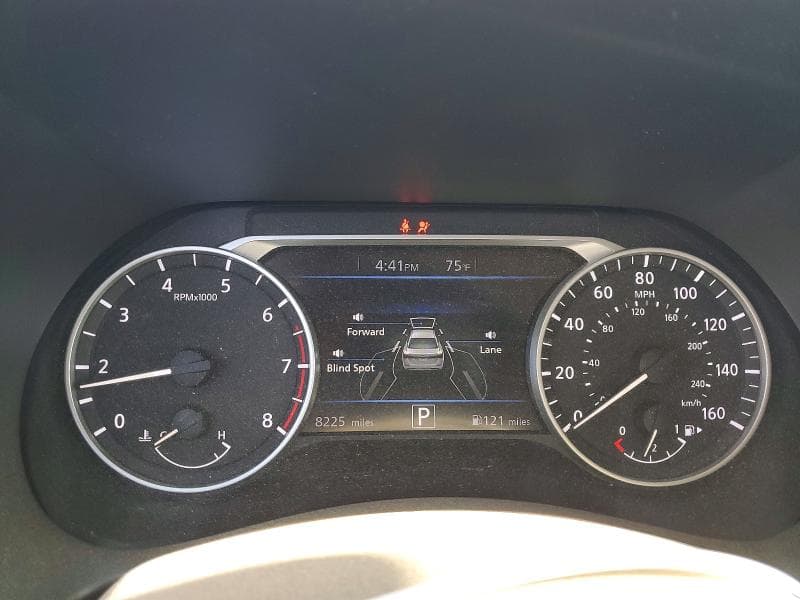 2025 NISSAN SENTRA SV 9