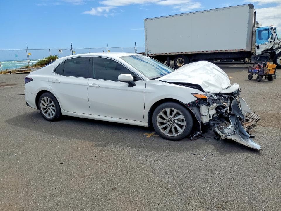 2022 TOYOTA CAMRY LE LE 4