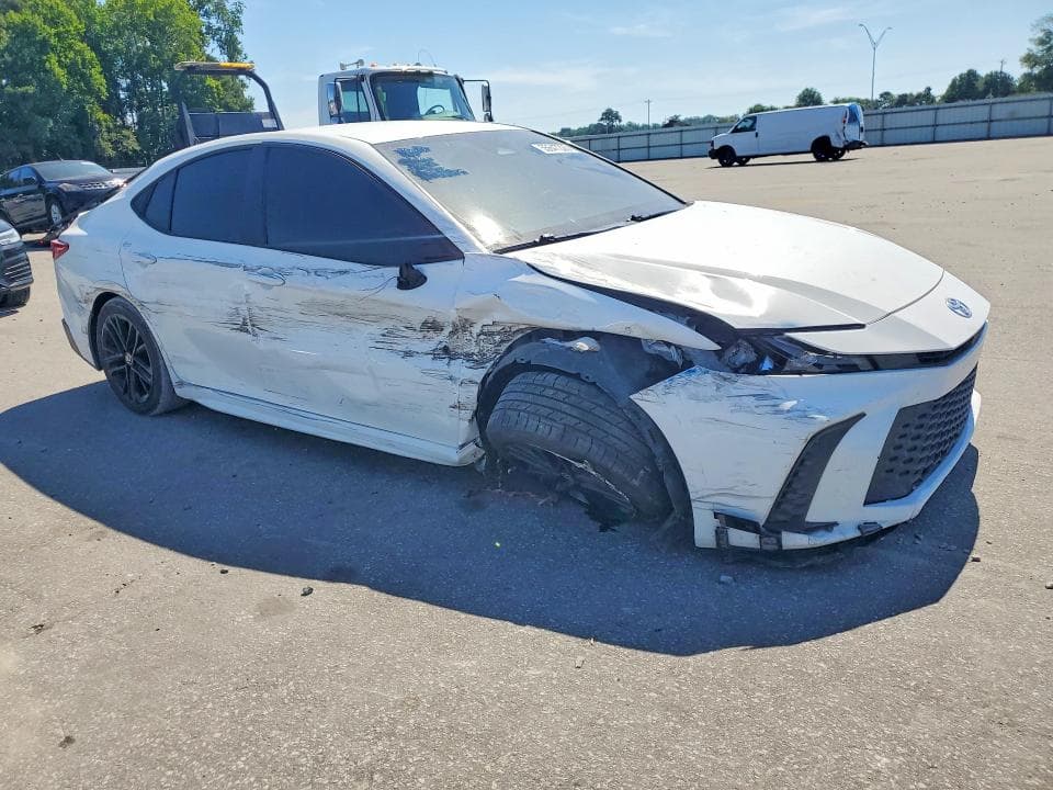 2025 TOYOTA CAMRY SE SE 4