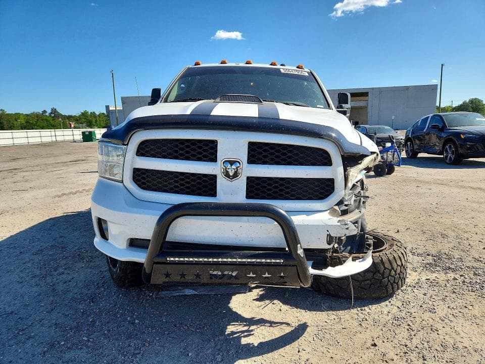 2017 RAM 1500 ST 5