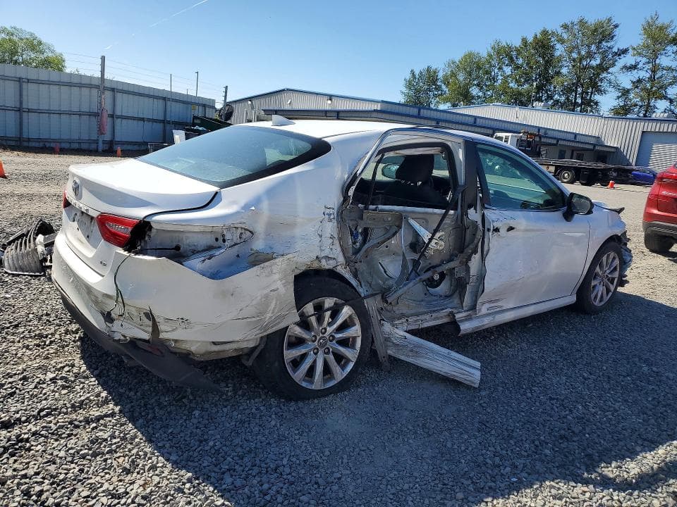 2019 TOYOTA CAMRY LE 3