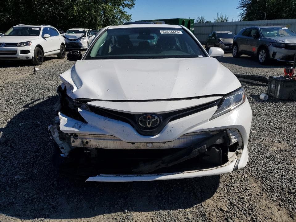 2019 TOYOTA CAMRY LE 5