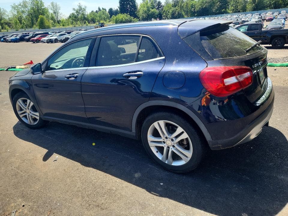 2017 MERCEDES-BENZ GLA 250 2