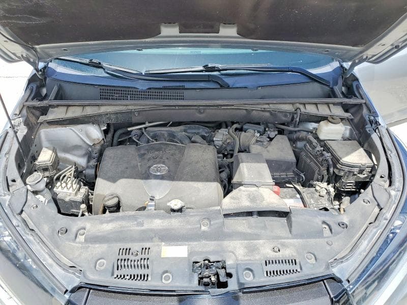 2019 TOYOTA HIGHLANDER SE SE 11