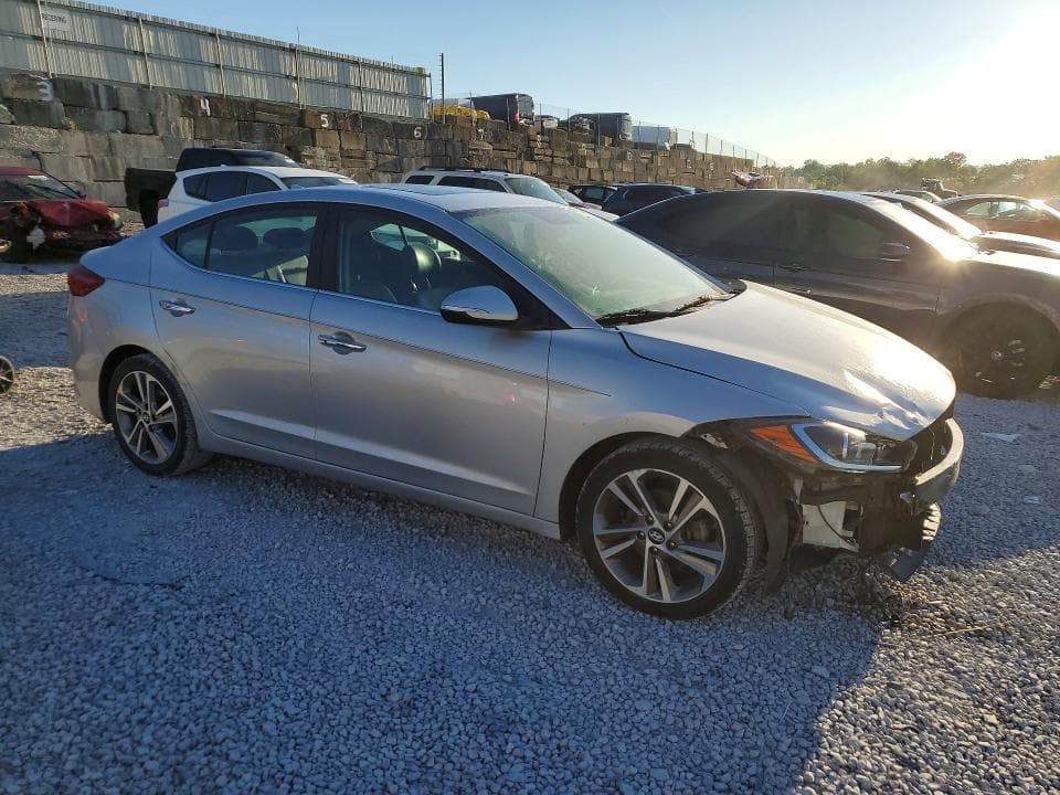 2017 HYUNDAI ELANTRA LIMITED 4