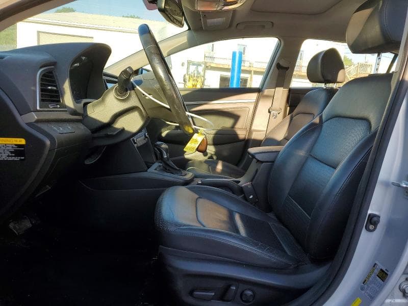2017 HYUNDAI ELANTRA LIMITED 7