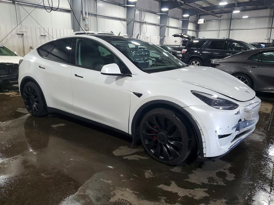 2022 TESLA MODEL Y 4